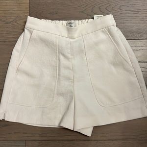 Wilfred ivory shorts in amazing condition - perfect for summer!